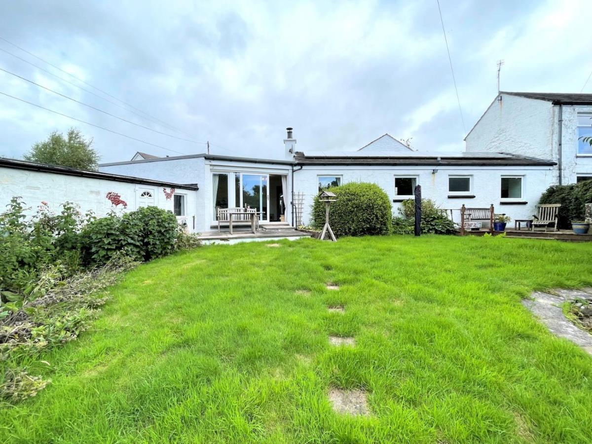 Pass The Keys Traditional Scottish Cottage In Beautiful Location Rockcliffe  Exterior photo