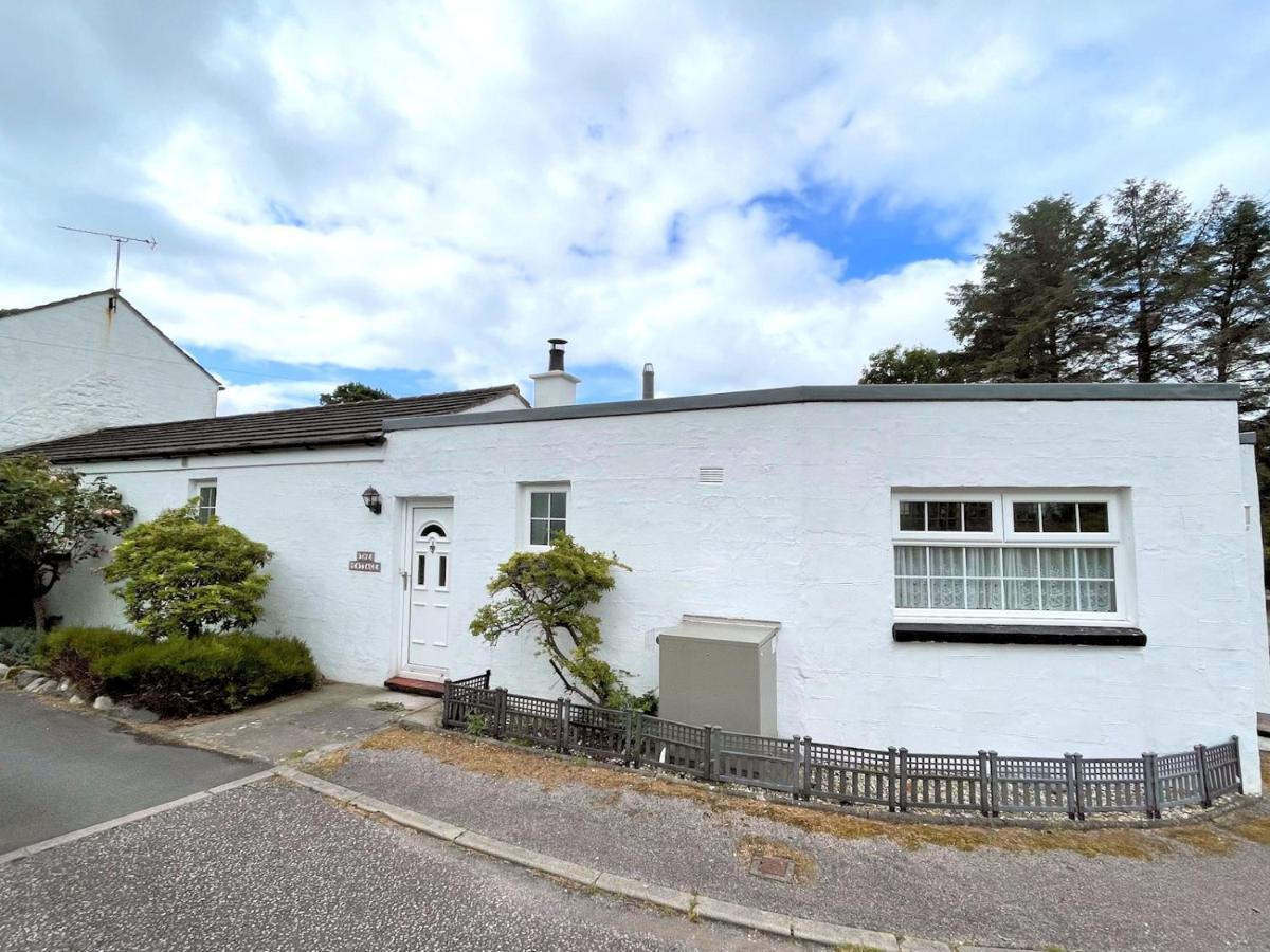 Pass The Keys Traditional Scottish Cottage In Beautiful Location Rockcliffe  Exterior photo